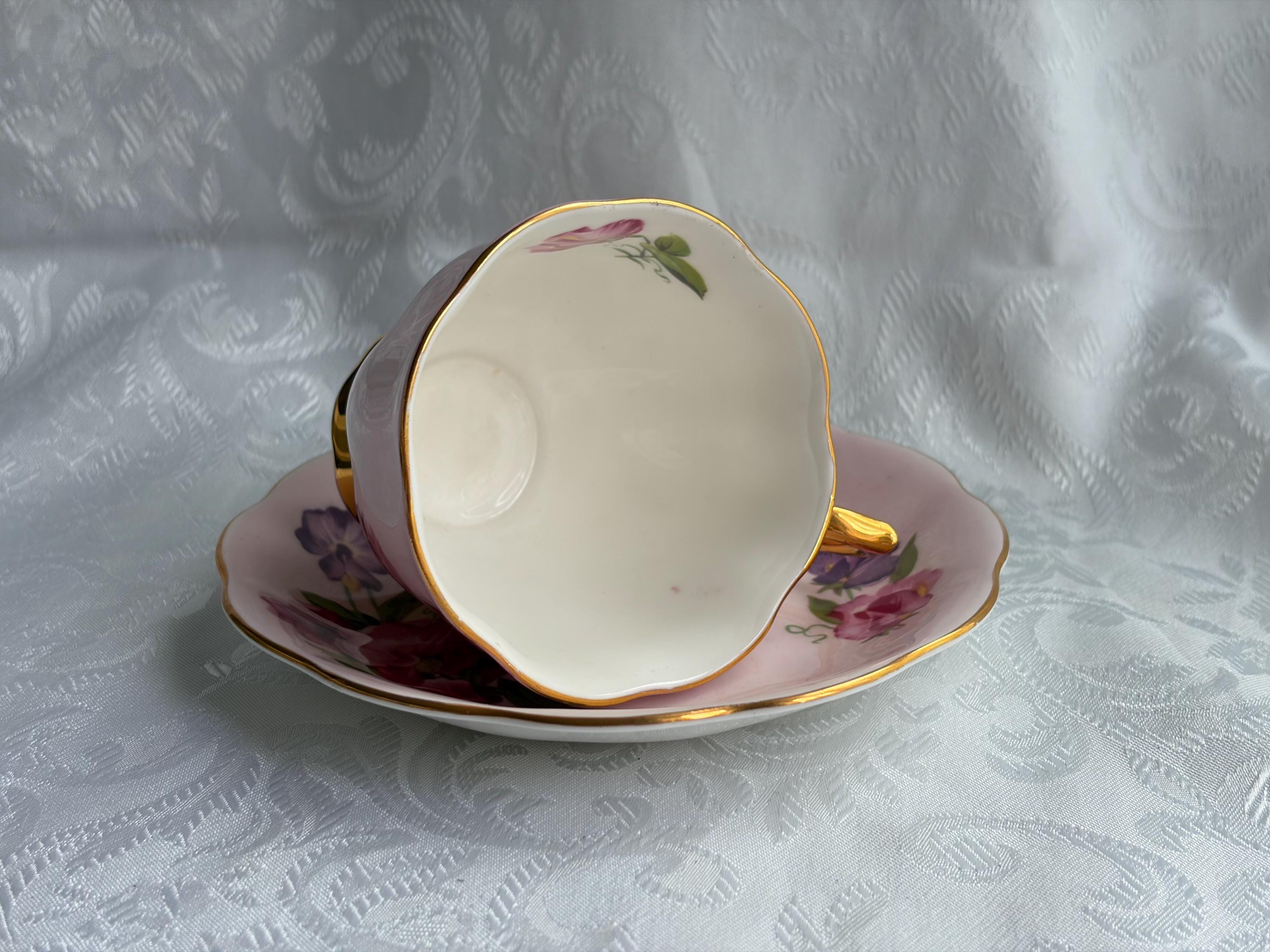Royal Albert Sweet Pea Teacup Saucer Set – Pink Floral Bone China England