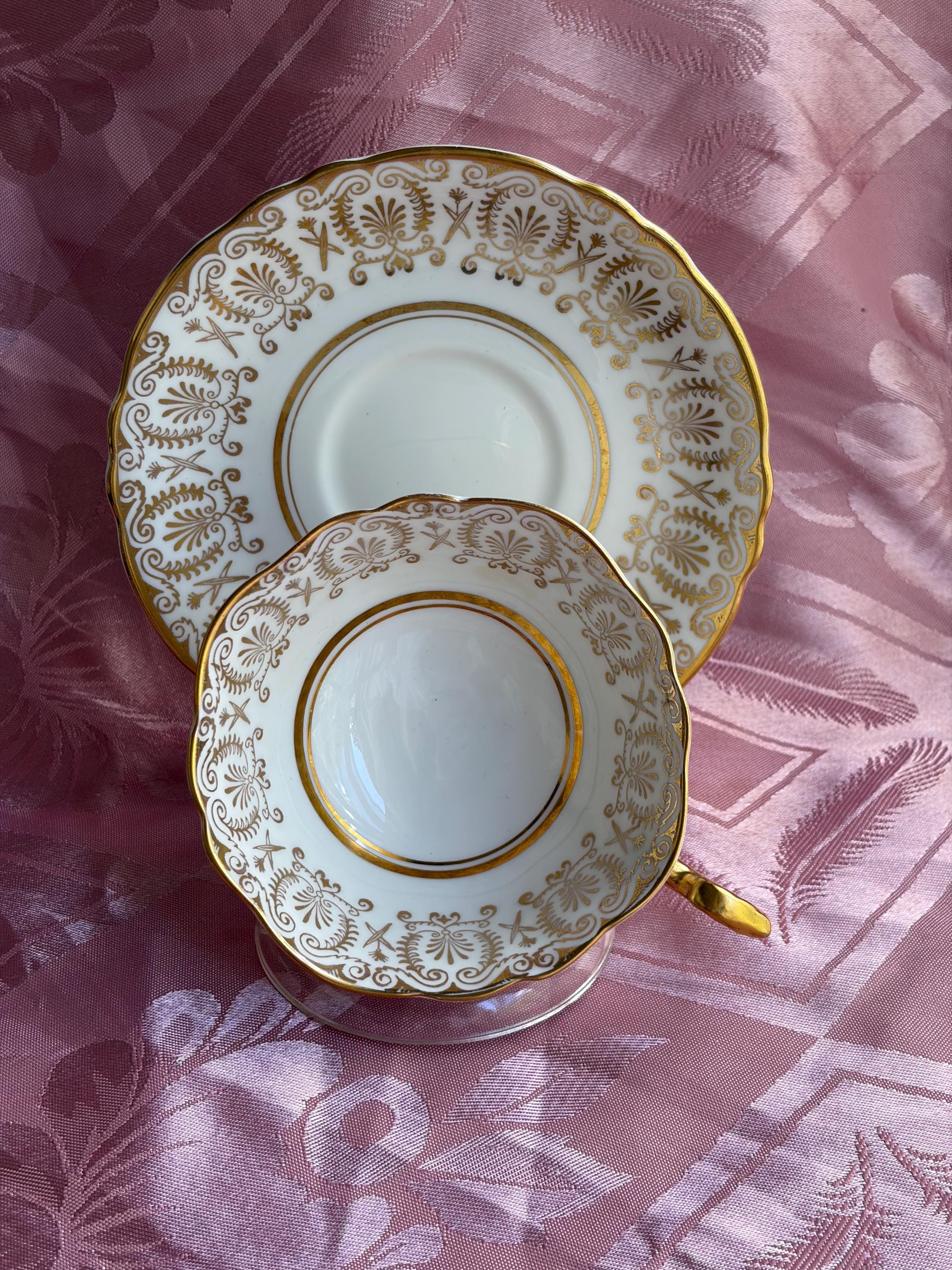 Vintage Paragon Bone China Teacup & Saucer – Elegant Gold Filigree – Made in England