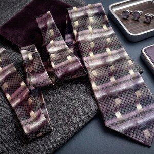 Vintage Tiziano Milano Sidenslips – Plommon Geometrisk Designer Herrslips Neckwear Kanada bild 1