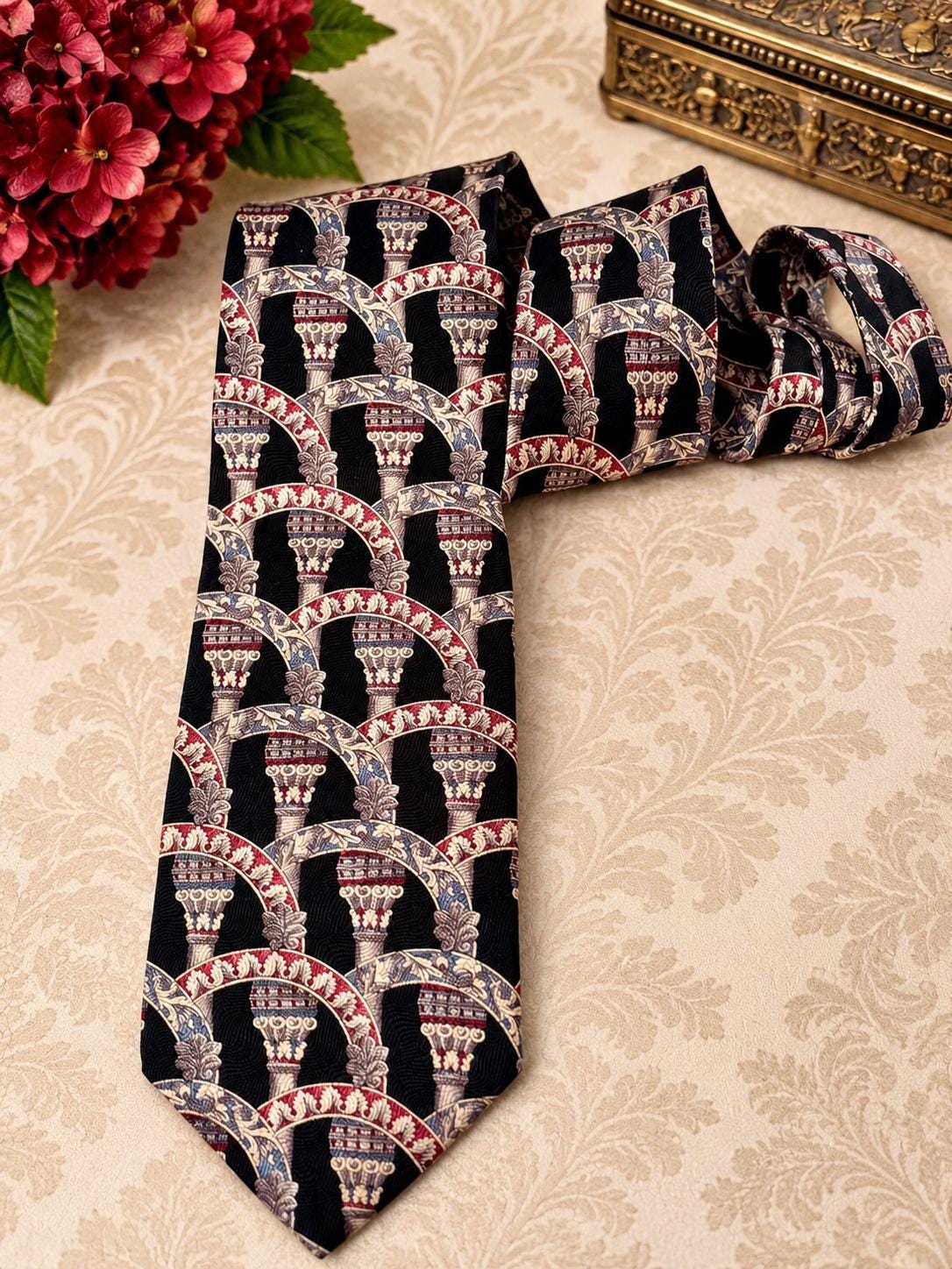 Vintage Christian Dior Monsieur 100% Silk Tie – Architectural Column Pattern – Made in Canada – Designer Necktie