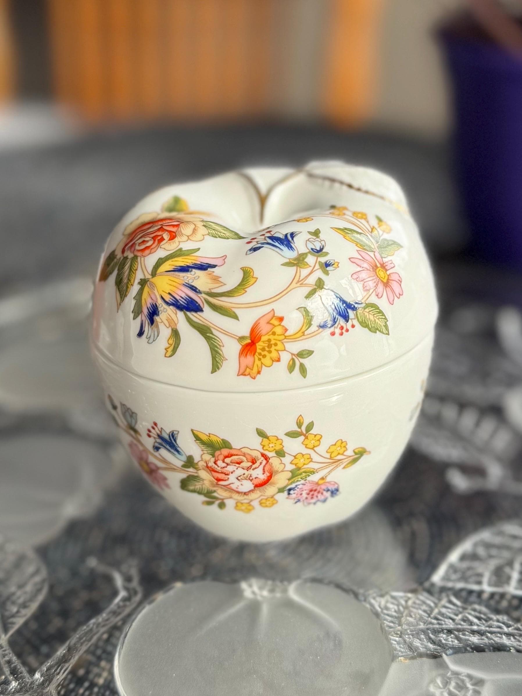Aynsley Cottage Garden Apple Trinket Dish – Fine Bone China, Made in England