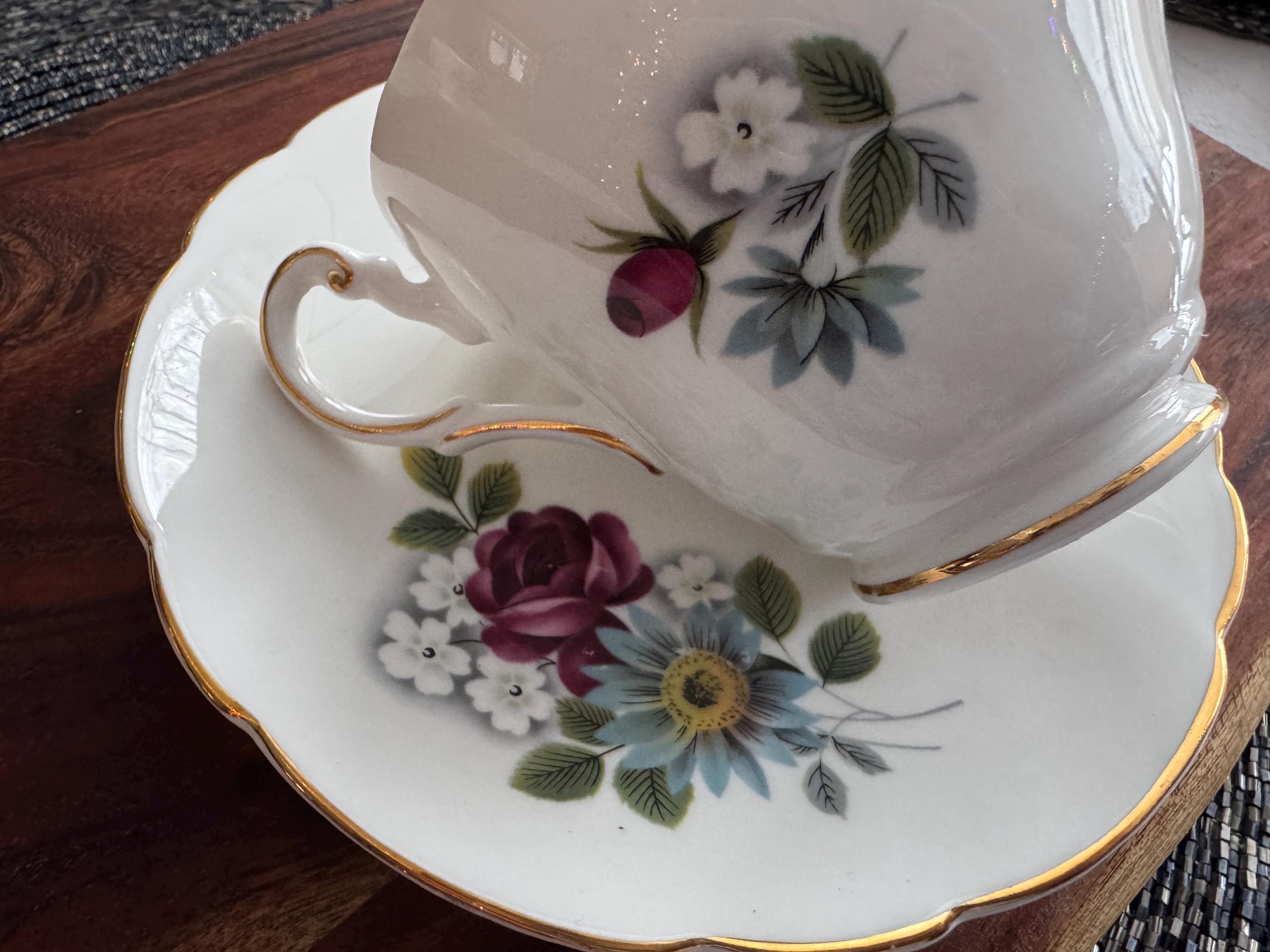 Grosvenor Bone China Teacup & Saucer – Floral Motif