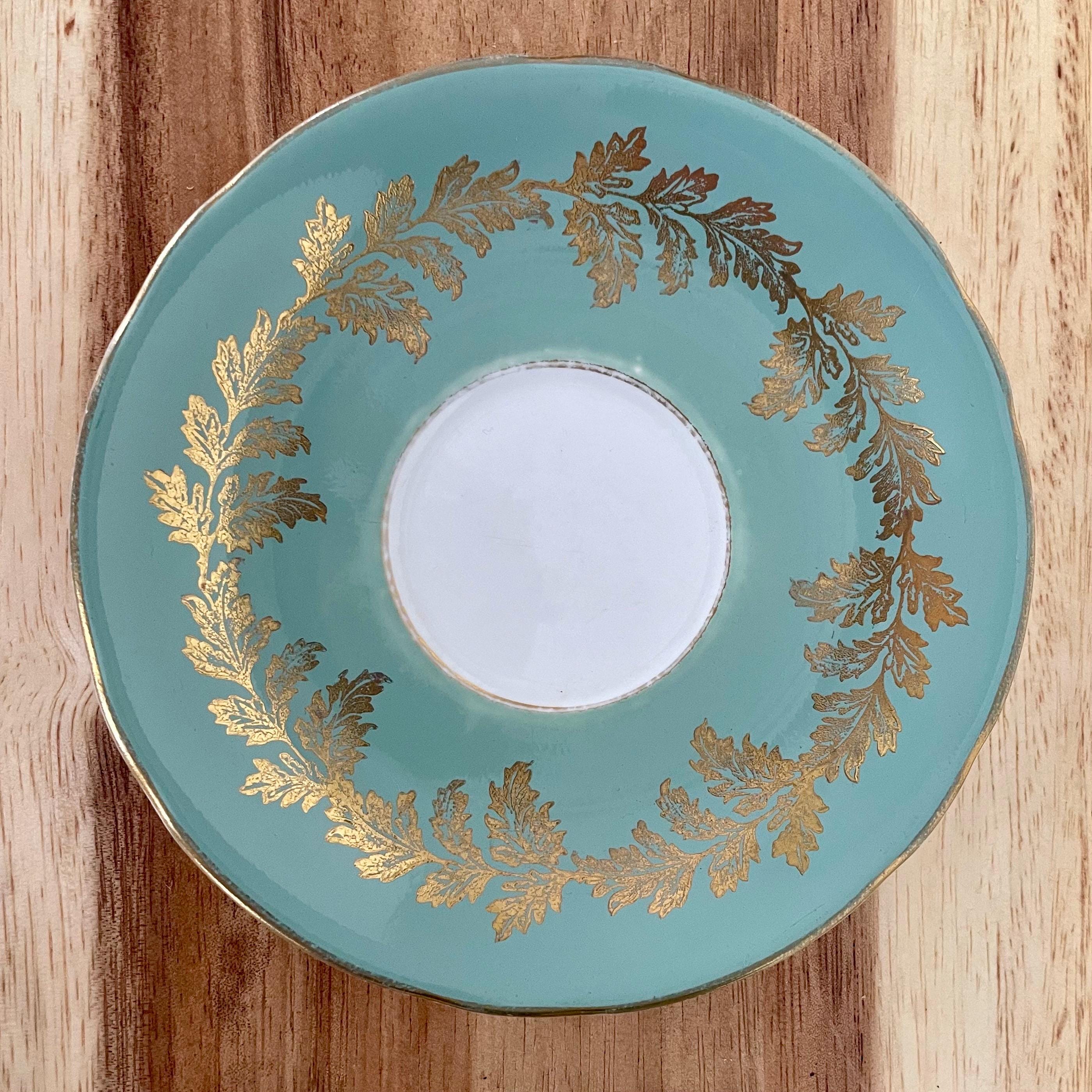 Vintage Aynsley Bone China Cup & Saucer – Pattern 14226 – Sage Green with Gold Leaf – England