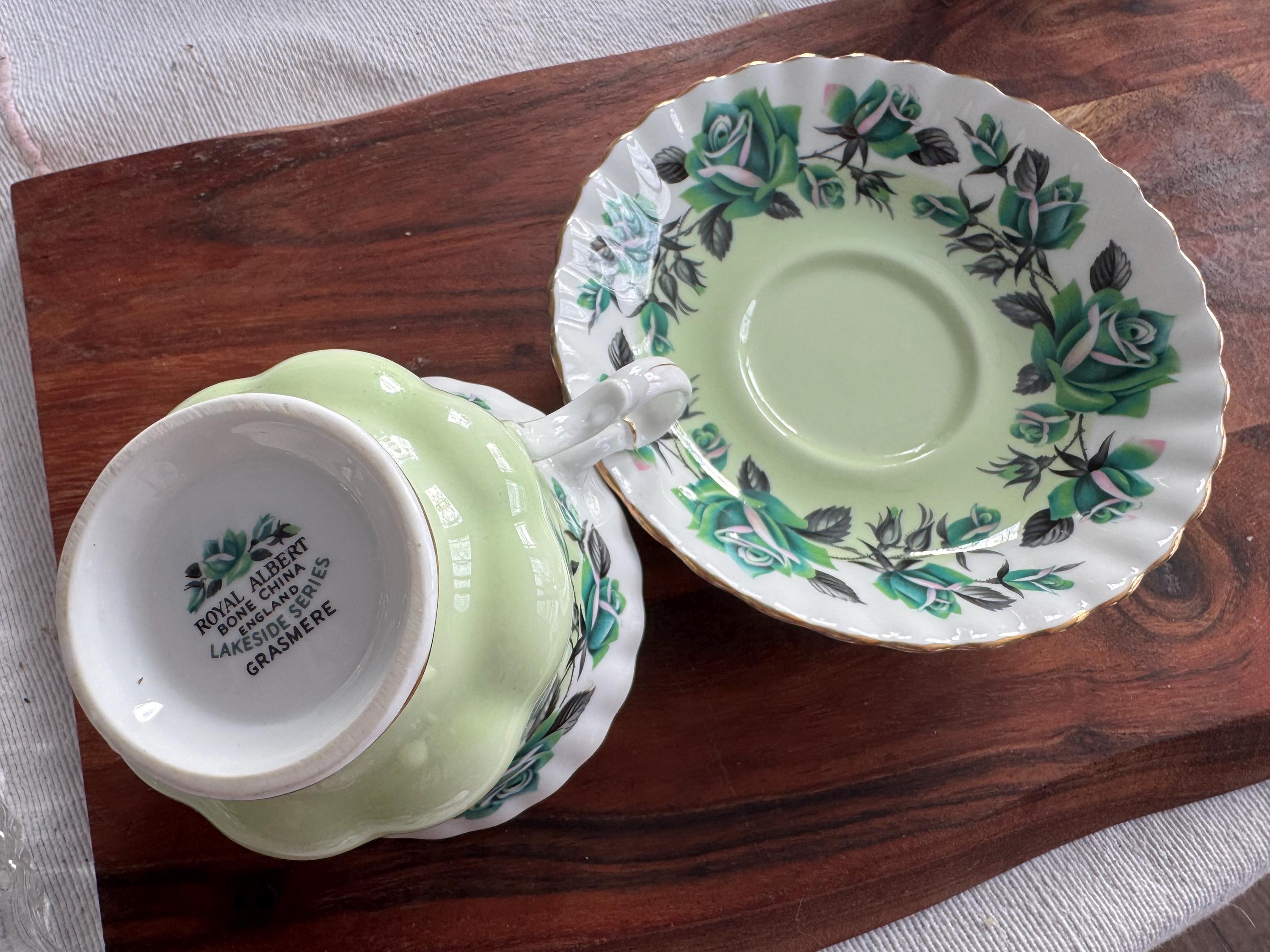 Royal Albert Lakeside Series “Grasmere” Bell-Shaped Teacup & Saucer - Green Rose Elegance