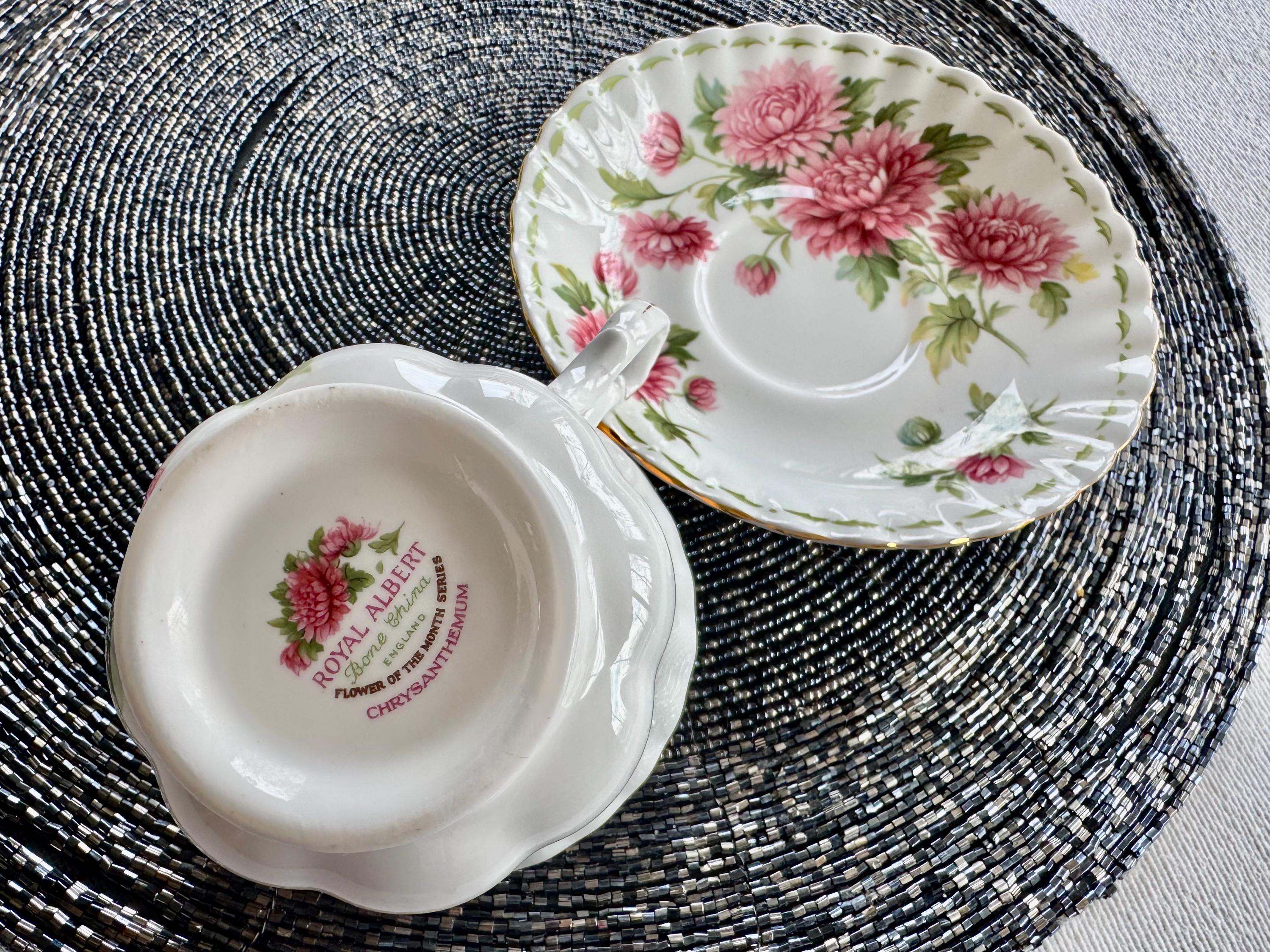 Vintage Royal Albert Flower of the Month – November Chrysanthemum Teacup & Saucer