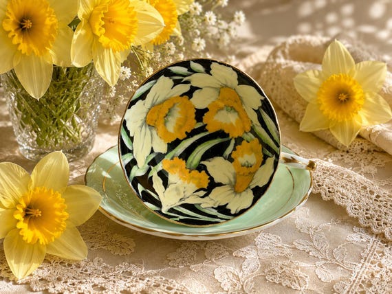Vintage Paragon Double Warrant Daffodil Teacup & Saucer