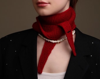 Elegante sciarpa Sophie, stile ufficio minimalista rosso con eleganza francese, sciarpa in maglia di lana merino, piccola sciarpa a collo fatta a mano