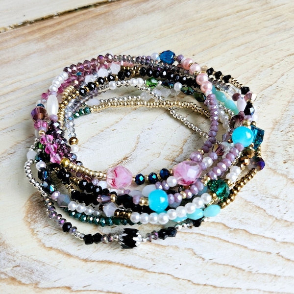 Lot 9 bracelets fin Miyuki féminin fin perle facette différente couleur doré argenté brillante scintillante couleur création modèle unique