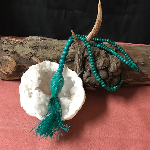 Collier sautoir MALA BOUDDHA bleu turquoise en perles de bois avec visage bouddha et pompon, MALA en bois, artisanat du Népal