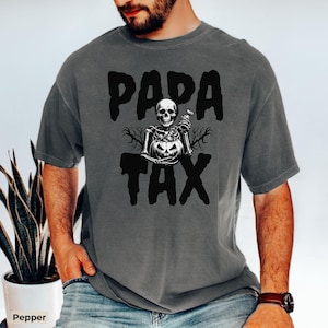 Funny Grandpa Shirt, Cool Grandpas Club, Retro Gramps Shirt, Fathers Day Gift, Skeleton Tee, Halloween Gift for Papa, Gift from Grandkids