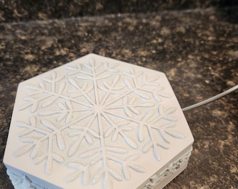 2020 Hallmark Snowflake Ornament Stand