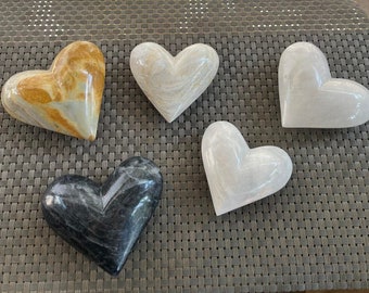 Heart Shaped Marble Display, Table Paperweight, Desk Decorations, Gift for friends, Couple Gifts, Wedding Giveaways