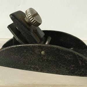 Vintage Cast Iron Craftsman Sargent BL Thumb Block Plane Miniature 3 1/2" Tool