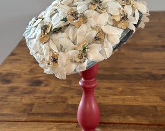 Vintage mid-century floral hat