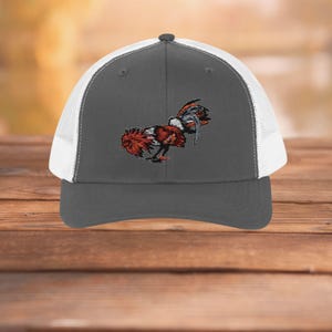 Gallero Hat, Rooster Trucker Cap, Embroidered Gallo de Pelea Hat, Regalo para Papa, Gallos Gift, Animal Lover Cap, game rooster Gift Cap