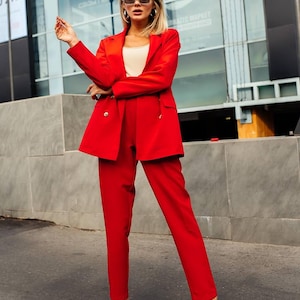 Wine Red classic suit. Two piece red suit, wedding guest pantsuit. Matching set with blazer and pants.  2-piece women&#39;s suit