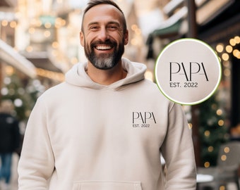 Custom Est Papa Hoodie, Personalized Dad gift, New papa sweatshirt, minimalist daddy crewneck, papa est 2024, Fathers-day-gift, clothes gift