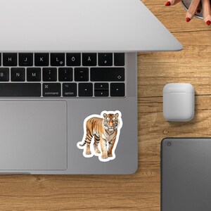 Majestic Tiger Sticker, Realistic Big Cat Jungle Animal, Laptop Decal, Premium Water Bottle Sticker, Wildlife Lover Gift, Vinyl Sticker afbeelding 4