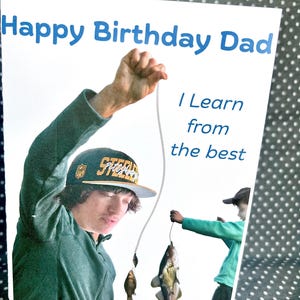 Tarjeta de cumpleaños con foto personal para papá pescador. Personaliza tu tarjeta de cumpleaños especial. Personalízala para hombre. Regalo de cumpleaños único.