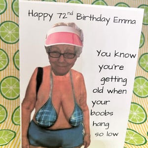 Carte d'anniversaire personnelle avec photo de dame âgée. Personnalisez votre carte d'anniversaire spéciale. À personnaliser pour une femme. Cadeau d'anniversaire unique.