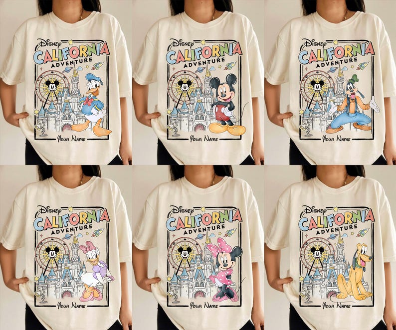 Puede incluir: Camisetas color crema con el dise&ntilde;o de Disney California Adventure. Cada camiseta muestra un personaje diferente de Disney: Pato Donald, Mickey Mouse, Goofy, Daisy, Minnie Mouse y Pluto. El texto "Your Name" est&aacute; debajo.