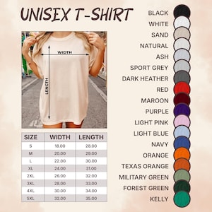 Puede incluir: Tabla de tallas de camiseta unisex con medidas en pulgadas para el ancho y la longitud. La tabla muestra las tallas de la S a la 5XL. La tabla est&aacute; junto a una tabla de colores con 14 colores diferentes.