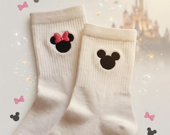 Calcetines bordados personalizados con iconos mágicos, calcetines del Reino Mágico, calcetines personalizados a juego con el ratón.