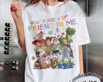 Camiseta Comfort Colors® Retro Toy Story 1995, Woody Buzz Pixar Fest, Camiseta "Você Tem um Amigo em Mim", Camiseta Viagem em Família à Disneylândia WDW 2026