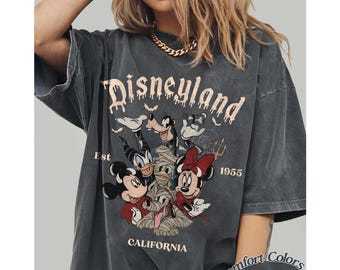 Camiseta de Halloween exclusiva de Mickey y sus amigos, camiseta de la fiesta "No tan aterradora" de Walt Disney World, camiseta del viaje a Magic Kingdom 2026.