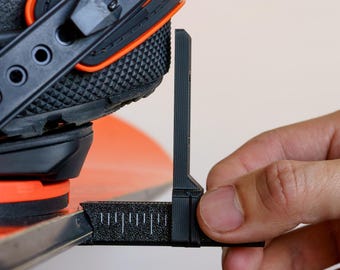 Snowboard Boot Overhang Measuring Tool, Center your boots on your board - Compact Combination Square