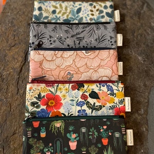 Flat pencil case - Botanicals