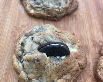 Cookies and cream cookies