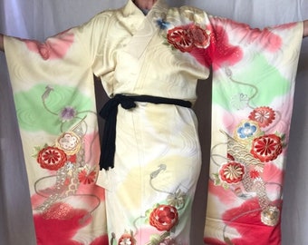 Furisode Kimono Long Sleeve Japanese Robe Women’s Silk Butter Yellow Wedding Dress | Size L | VIDEO