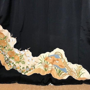 Embroidered Kimono | Silk Robe | Black Tomesode | Vintage Japanese Wedding Dress | Size L | VIDEO