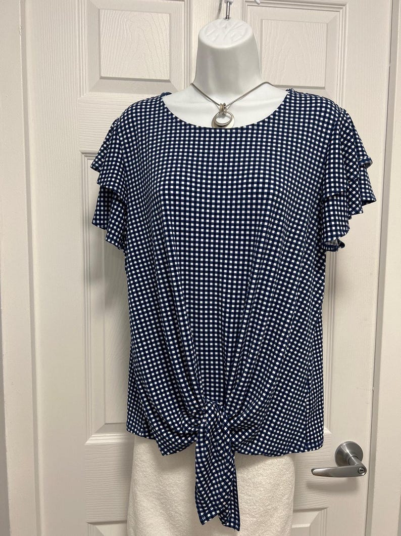 Adrianna Papell Blue & White Check Ruffle Short Sleeve Blouse Size L imagem 1