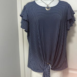 Adrianna Papell Blue & White Check Ruffle Short Sleeve Blouse Size L imagem 4