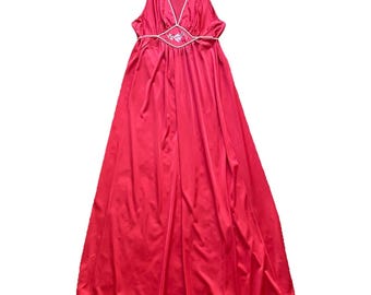Vintage 1970er Jahre Nachthemd M Rotes Nylon Maxi Bestickte Dessous Boudoir Made USA
