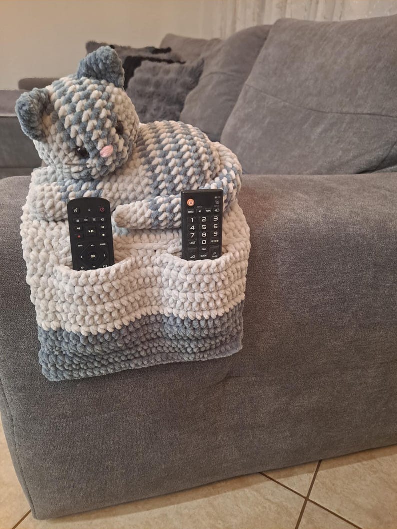 Sleeping Cat Sofa Arm Organizer & Remote Holder, Snorri the Cat Arm Rest Crochet Pattern – Low-Sew Amigurumi Crochet Gift for Cat Lovers image 13