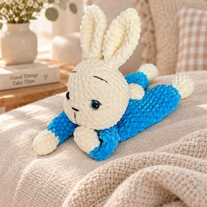 Virkmönster till Bluebell Bunny Lovey, platt plyschkanin, amigurumi PDF, enkelt digitalt plyschmönster, amerikanska termer, självsäker nybörjare bild 3