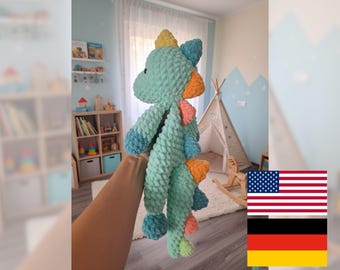 Rex Dino Lovey Crochet Pattern (PDF) – Flat-Body Amigurumi Plush Dinosaur Lovey Toy / Häkelanleitung (English + Deutsch)