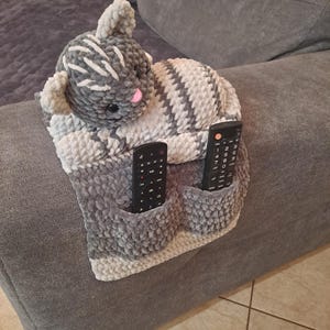 Sleeping Cat Sofa Arm Organizer & Remote Holder, Snorri the Cat Arm Rest Crochet Pattern – Low-Sew Amigurumi Crochet Gift for Cat Lovers image 15