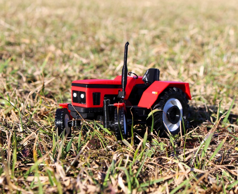 Tracteur Zetor 5211 cabriolet image 1