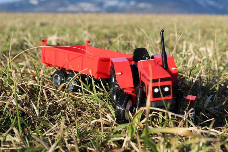 Tracteur Zetor 5211 cabriolet image 2