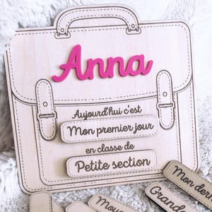 Archivo SVG – Letrero personalizable de "Primer día de clases" | Mochila de madera