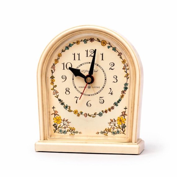 Vintage General Electric Floral Dial Alarm Clock – Cream Arched Retro Bedside Decor
