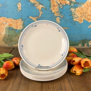 VTG Corning Corelle Country Violets 10 1/4&quot; Dinner Plates Blue Floral Red Dots, Vitrelle  SOLD INDIVIDUALLY