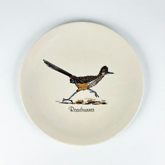 Vintage Roadrunner Plate – Arrow International Southwestern Pottery, Desert Bird Ceramic Wall Decor