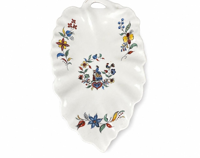 Vintage Crooksville Dairy Maid Leaf Dish: Pennsylvania Dutch Butter Churn Pottery Cottagecore Decor