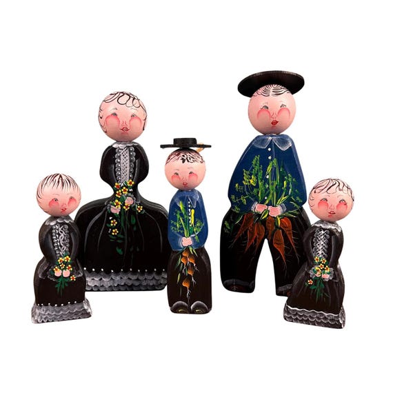 Vintage Hand-Painted Wooden Peg Dolls – German Folk Art Set of 5