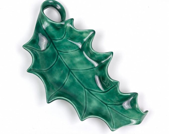 Vintage Green Holly Leaf Candy Dish | 1970s Ceramic Holiday Serving Bowl | Holland Mold Style